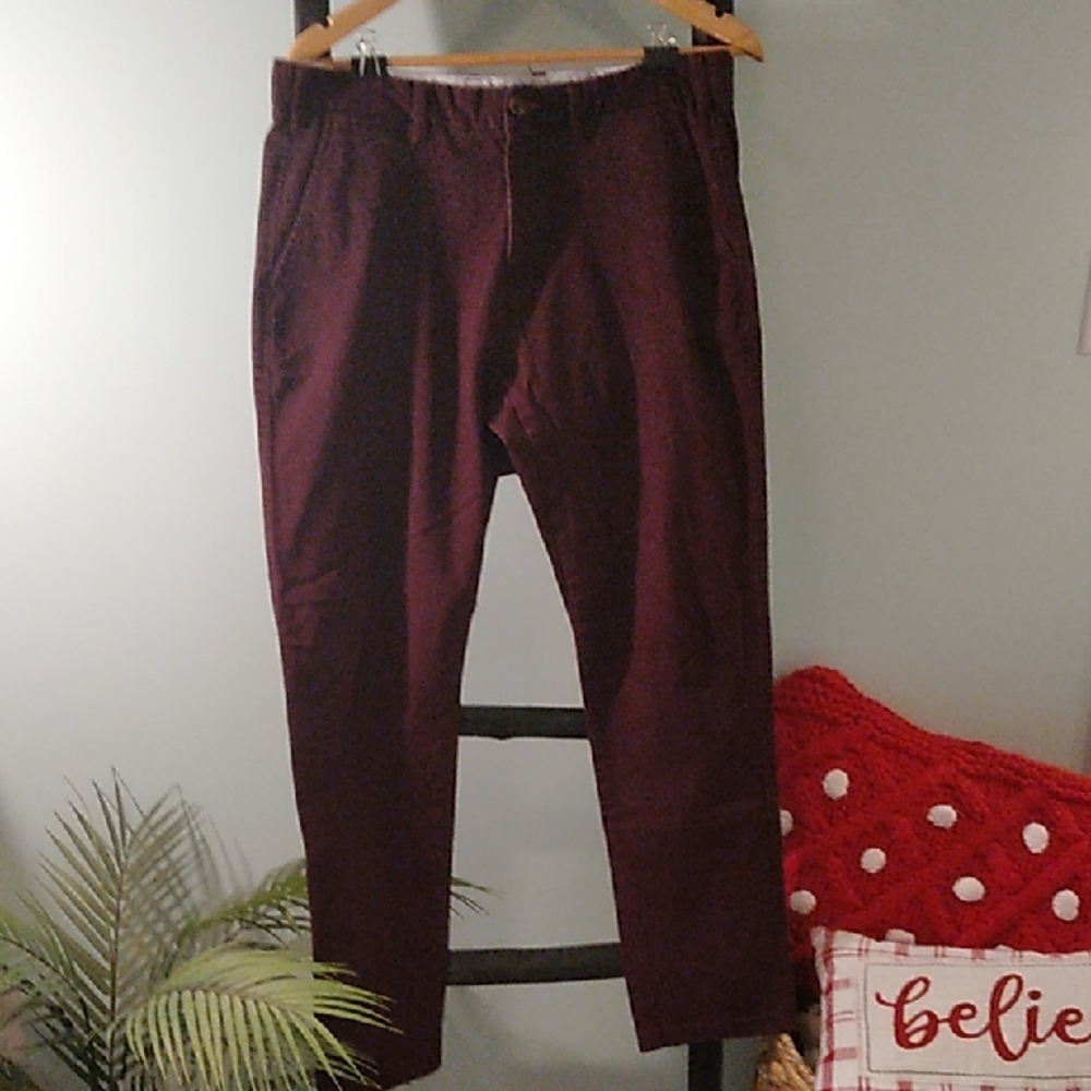 Men's John Tweed Tailored Burgundy Pants